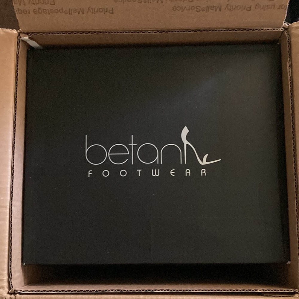 NIB Over the Knee Floral Embellished Suede Boots - Picture 11 of 11